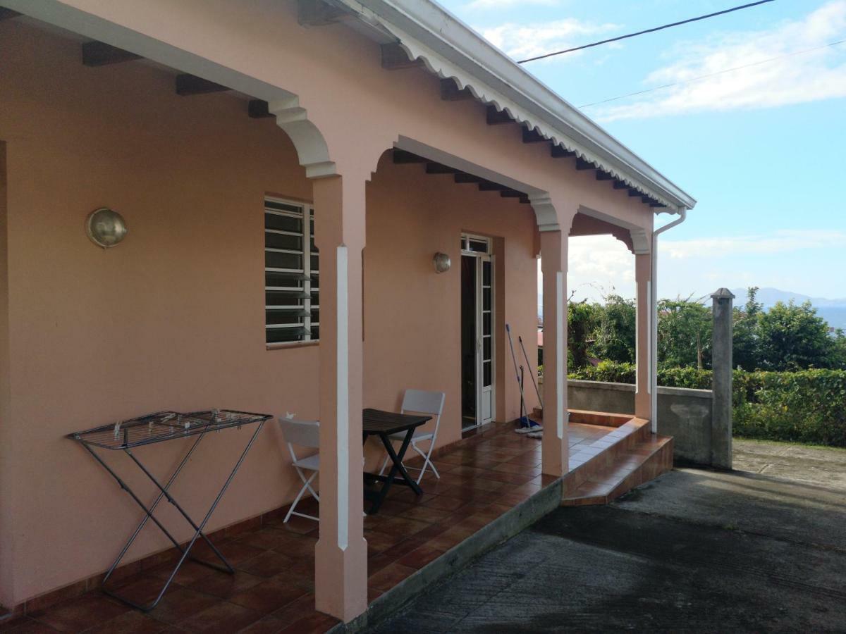 Beau F2 Avec Vue Sur Les Saintes Apartment ทรัวส์-รีวิแยร์ ภายนอก รูปภาพ